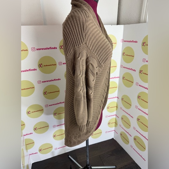 Cozy Brown Knit Sweater - Picture 2 of 4